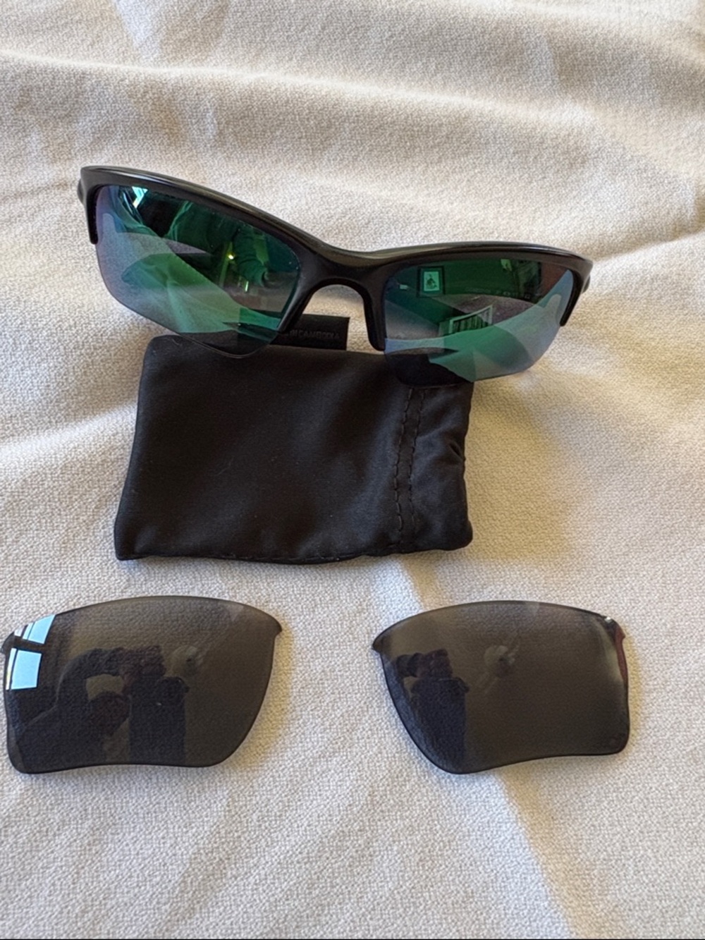 Oakley Men's Quarter Jacket Sunglasses Black Frame with Green Mirrored Lenses